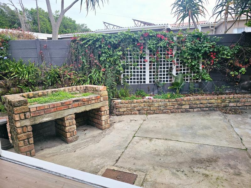 3 Bedroom Property for Sale in Mossel Bay Central Western Cape